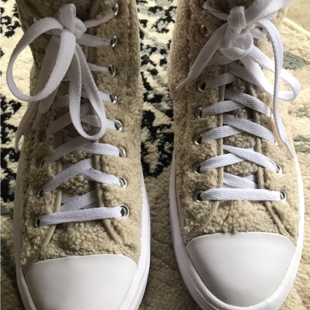Converse H-top sneaker